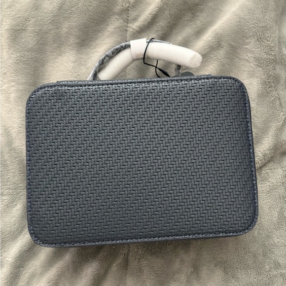 Blue Mercury Gray Woven Beauty Bag - Picture 3 of 4